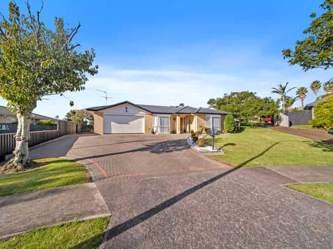 17 Flora Place, Wattle Downs