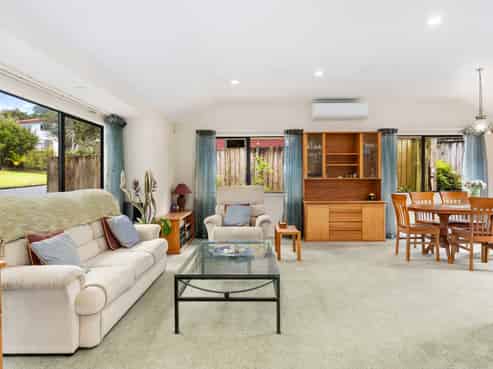1 Crestview Place, Browns Bay