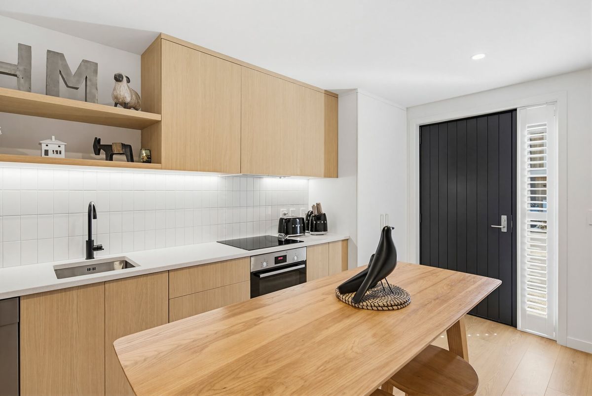 Stunning Townhouse - Minutes walk to Coastlands - Mehr
