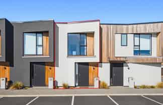 20/10 Trieste Way, Paraparaumu