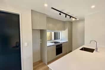 5/167 Innes Road, Saint Albans
