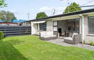 2/88 Edgecumbe Road, Avenues