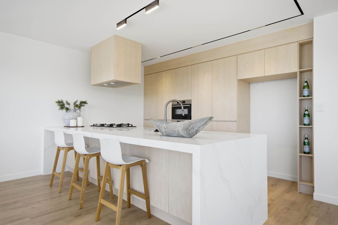 Luxury Living with Granny Potential - Mehr