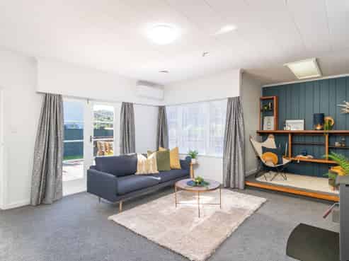 20 Jocelyn Crescent, Pinehaven