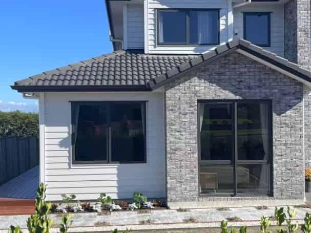 Auckland - Address withheld