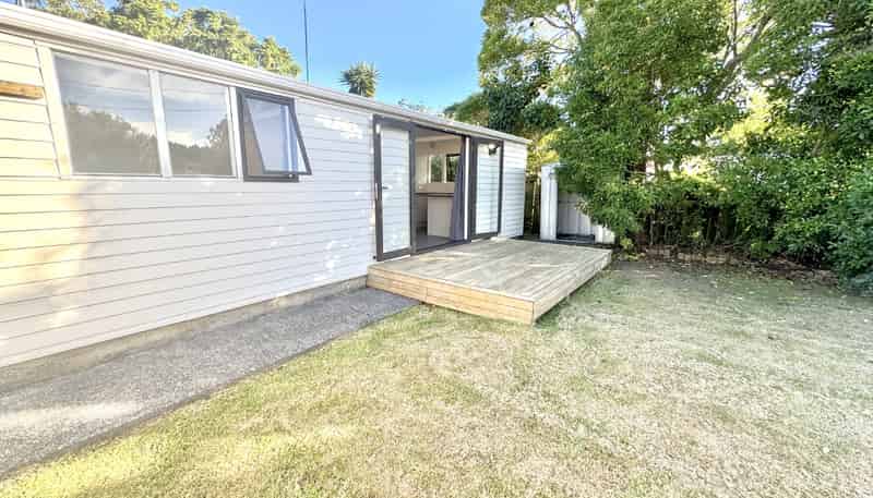 2/52 Taipari Road, Te Atatu Peninsula