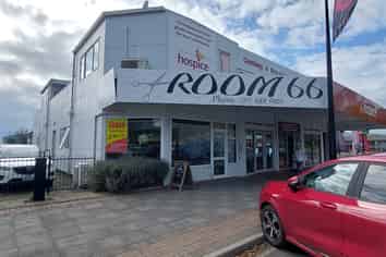 Prime Broadway Retail –  Corner Aspect