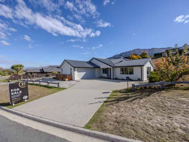 39 Nichol Street, Lake Hawea