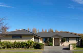 43 Somerville Crescent, Aidanfield