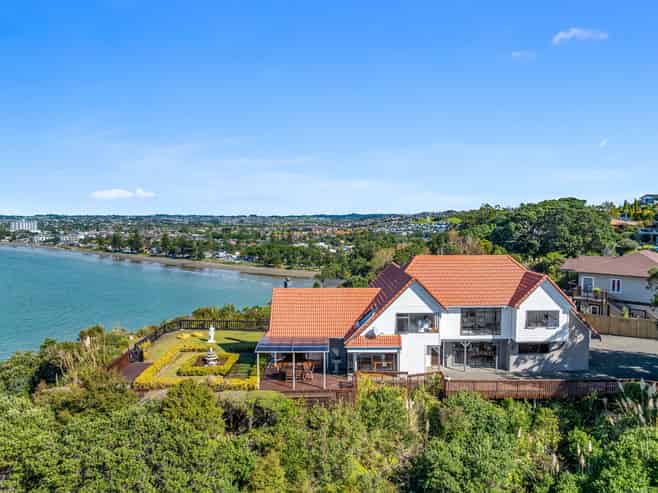 489 Hibiscus Coast Highway, Orewa
