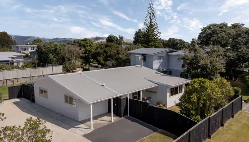 1126 Papamoa Beach Road, Papamoa