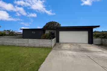 115 Wairau Road, Oakura