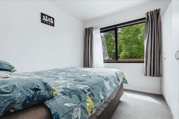 617 River Road, Broadlands Forest