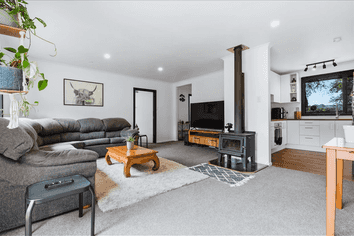 617 River Road, Broadlands Forest