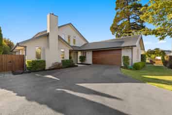 10 Rockport Place, Parklands