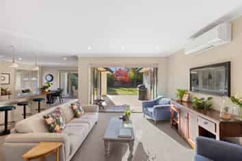 10 Rockport Place, Parklands