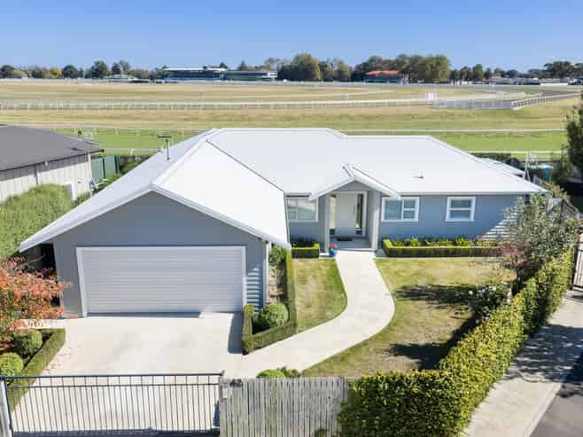 42 Totara Road, Awapuni