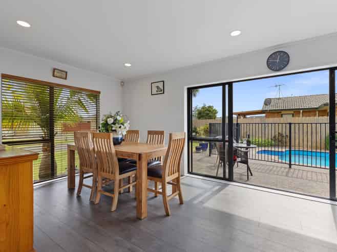 14 Sheriff Place, Randwick Park