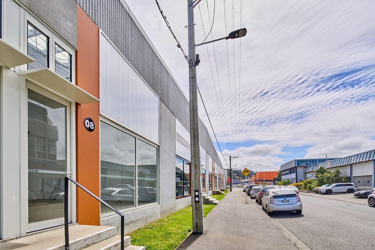 Petone High-Profile Retail - Vista 4