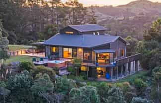 700 Hibiscus Coast Highway, Hatfields Beach