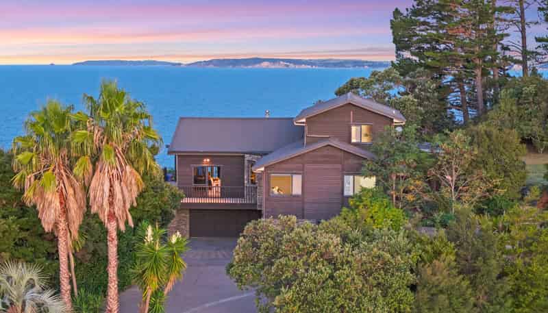 700 Hibiscus Coast Highway, Hatfields Beach