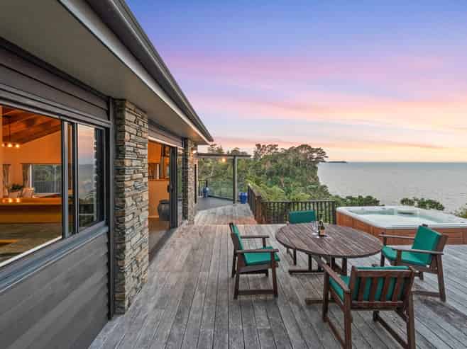 700 Hibiscus Coast Highway, Hatfields Beach
