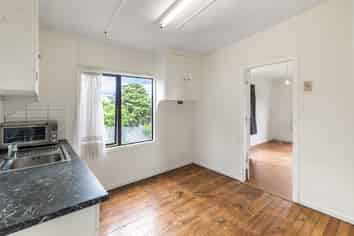 26 Pacific Parade, Surfdale