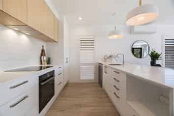 18  Chapman Way, Jacks Point