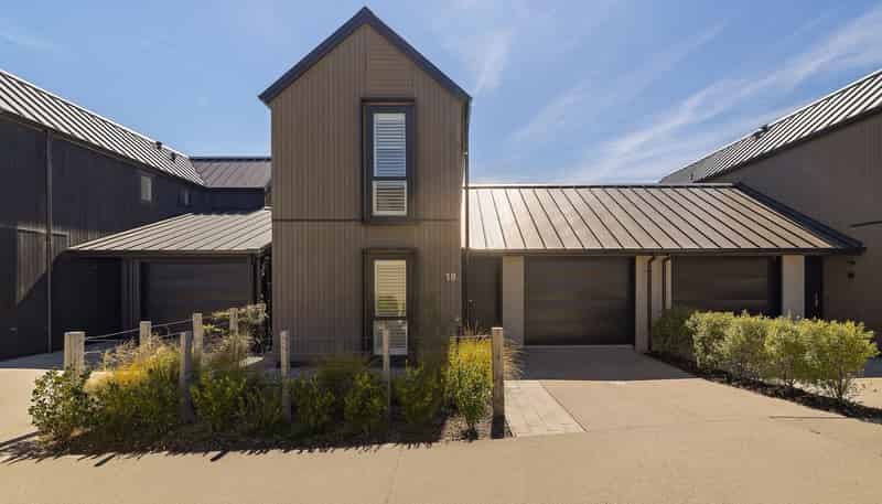 18  Chapman Way, Jacks Point