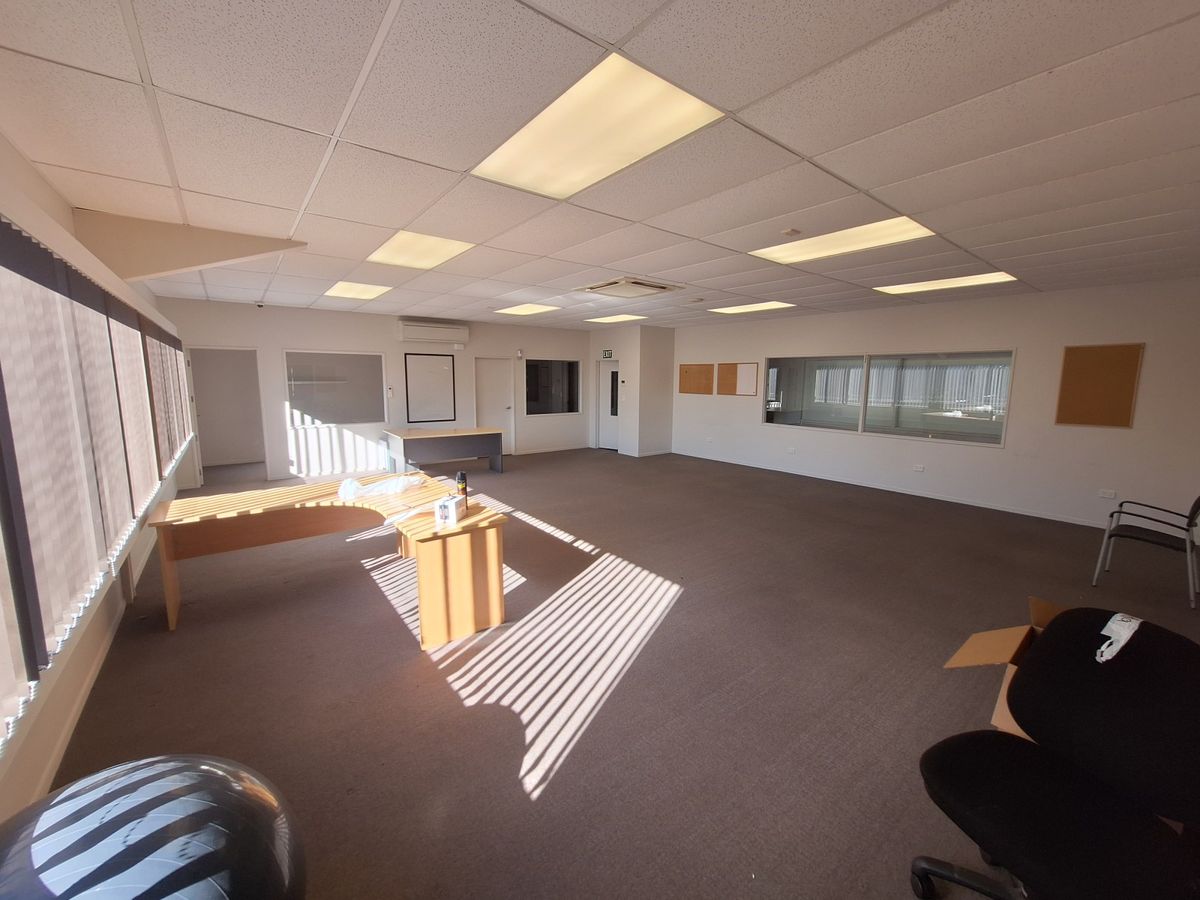 Office Space with Car Parks - Ansicht 2