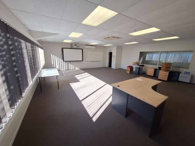 Office Space with Car Parks