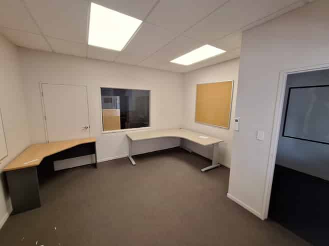 Office Space with Car Parks