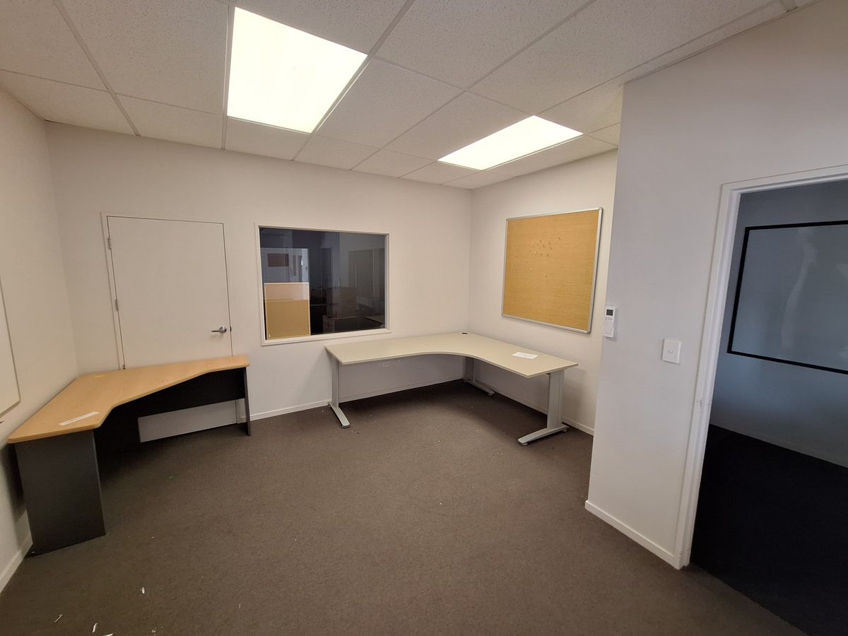 Office Space with Car Parks - Ansicht 6