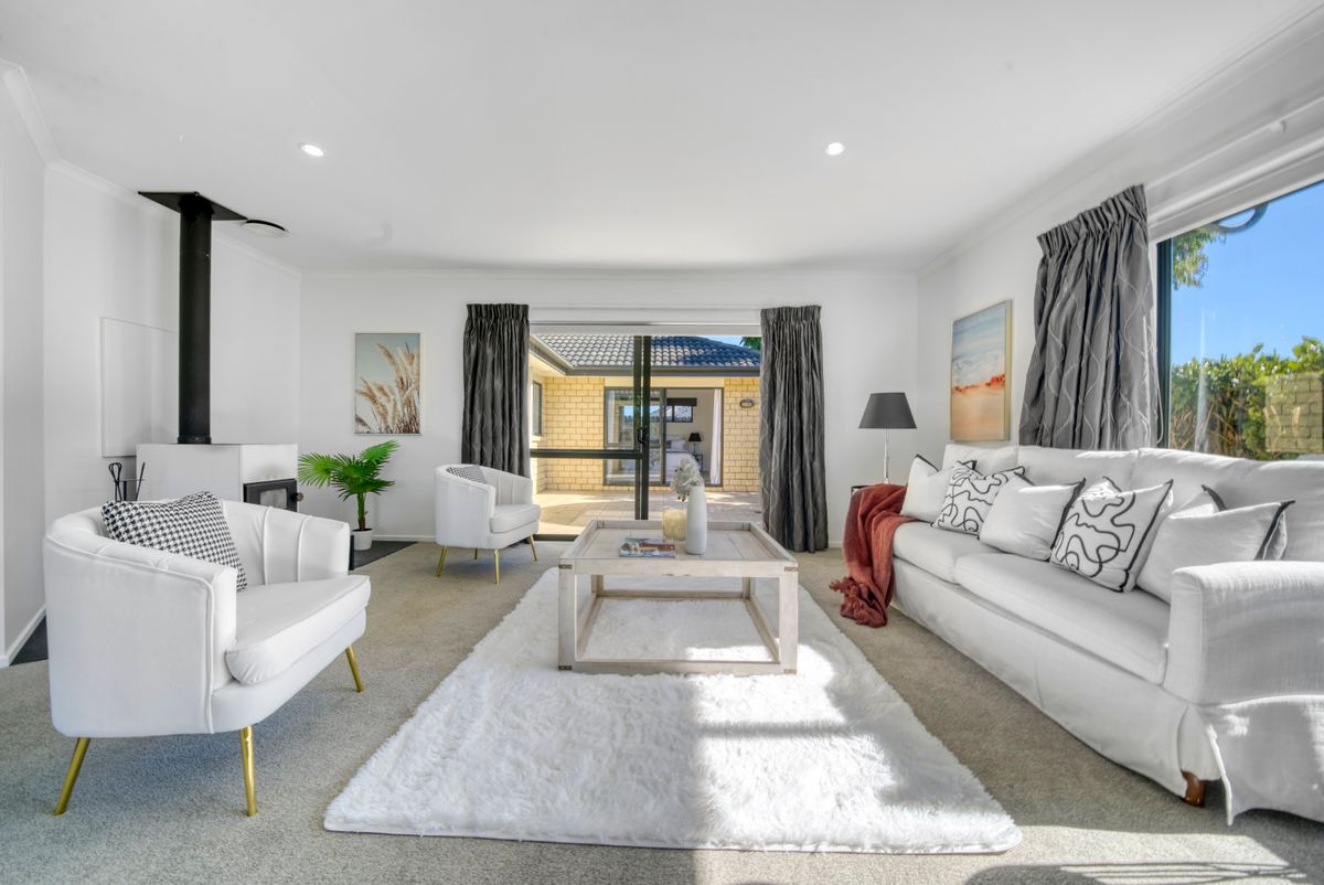 Melbourne Owner Wants One Less Mortgage, Pukekohe