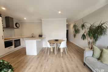 11/71 Hobsonville Point Road, Hobsonville