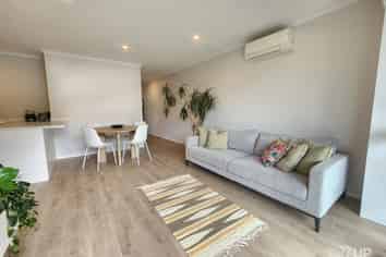 11/71 Hobsonville Point Road, Hobsonville