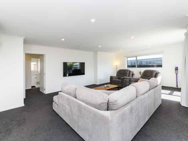 98 Ferguson Street, West End