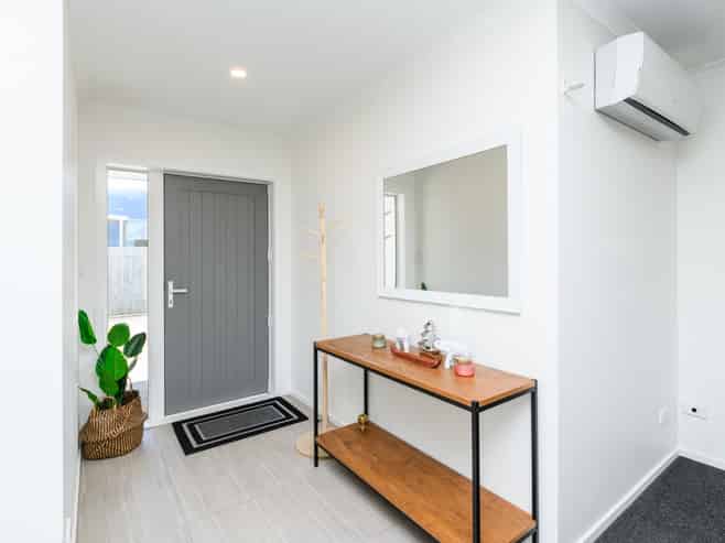 98 Ferguson Street, West End