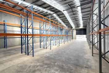 Refurbished Industrial with Vacant Possession