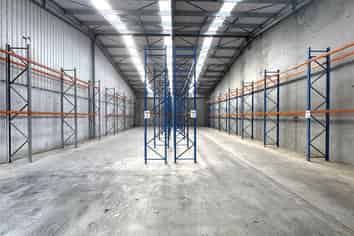 Refurbished Industrial with Vacant Possession