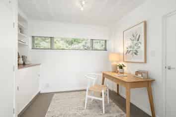 15/125 Grant Road, Thorndon