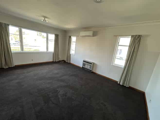 111 Cook Street, Hamilton East