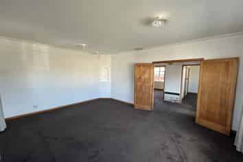 111 Cook Street, Hamilton East