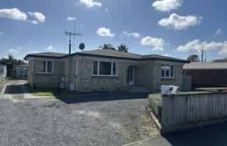 111 Cook Street, Hamilton East