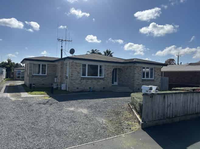 111 Cook Street, Hamilton East
