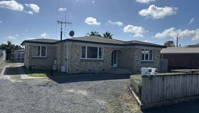 111 Cook Street, Hamilton East