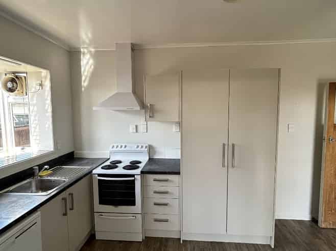 111 Cook Street, Hamilton East