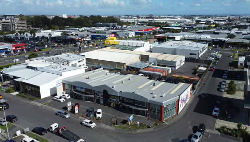 4/4 Freeman Way, Manukau