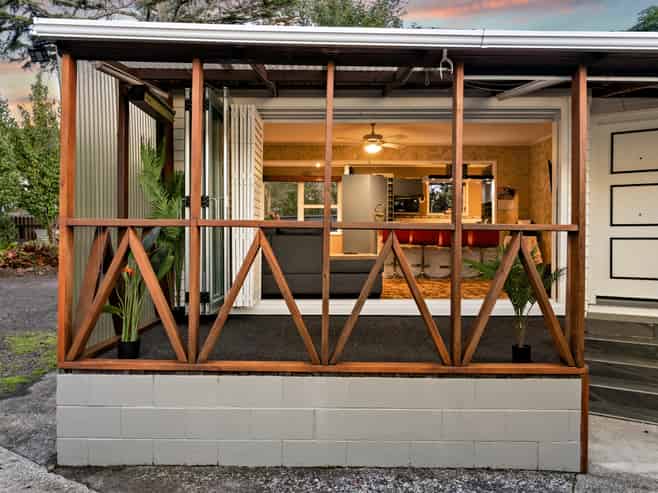 55 Captain Scott Road, Glen Eden