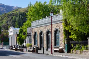 Olivers & The Lord Clyde – Clyde, Central Otago